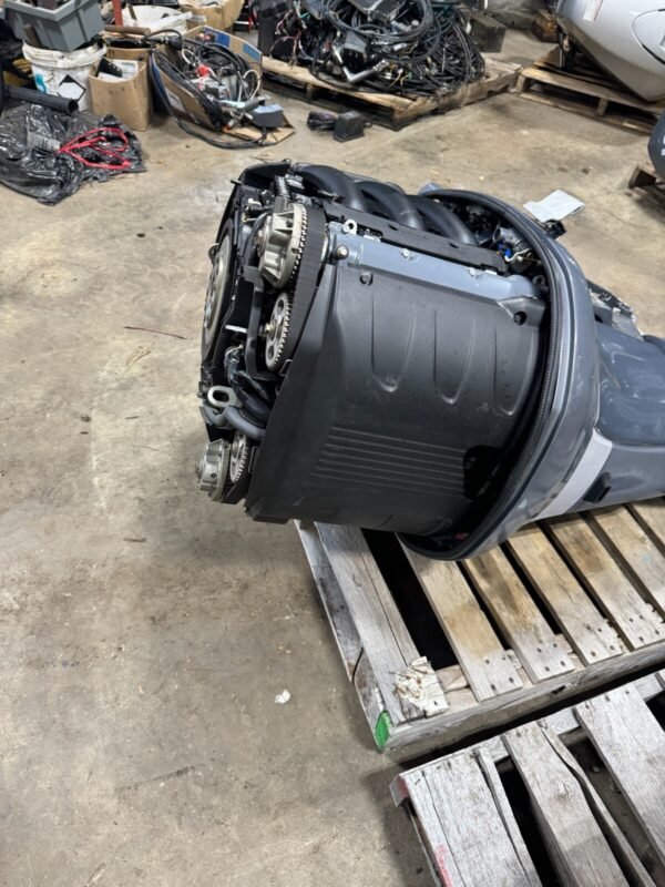 Pair 2004 Yamaha 250 hp F250 4-Stroke - Image 3