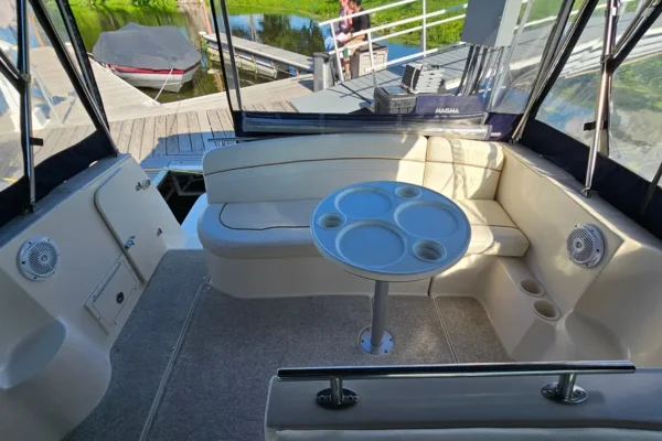 2003 Rinker Fiesta Vee 270 - Image 5