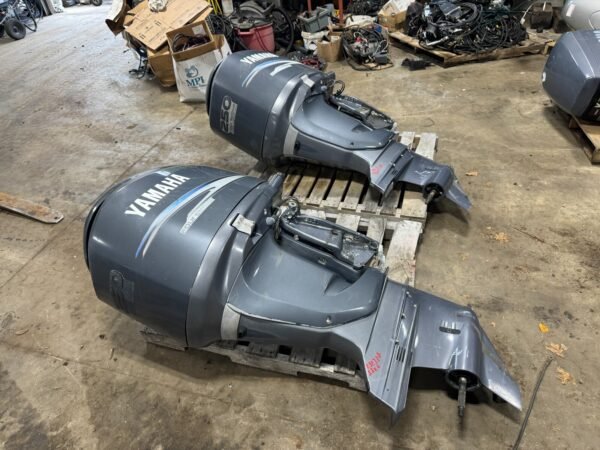 Pair 2004 Yamaha 250 hp F250 4-Stroke - Image 5