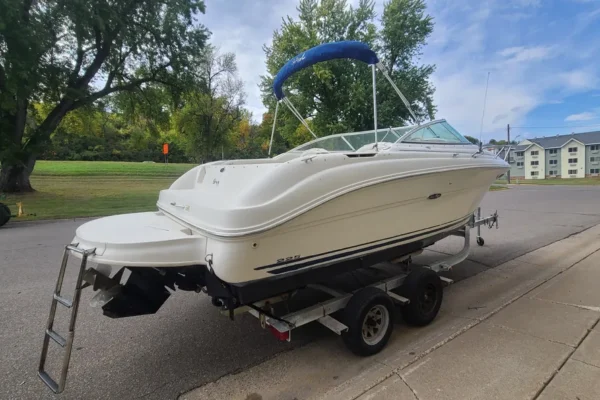2002 Sea Ray 225 Weekender - Image 2