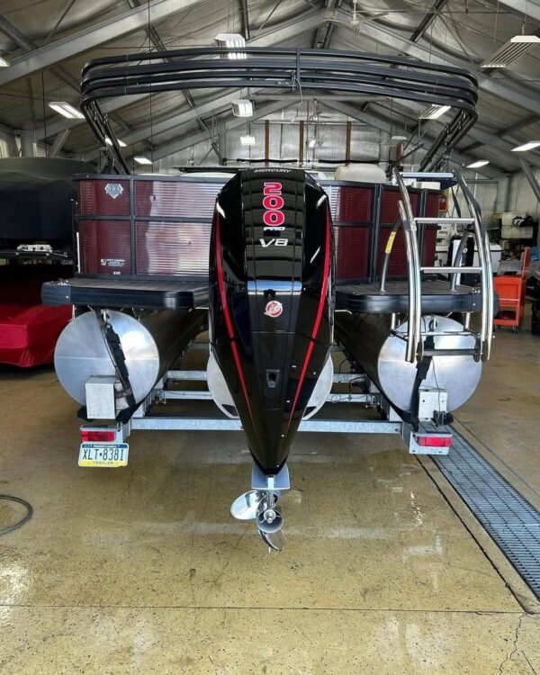 2024 Mercury Pro XS 200 hp