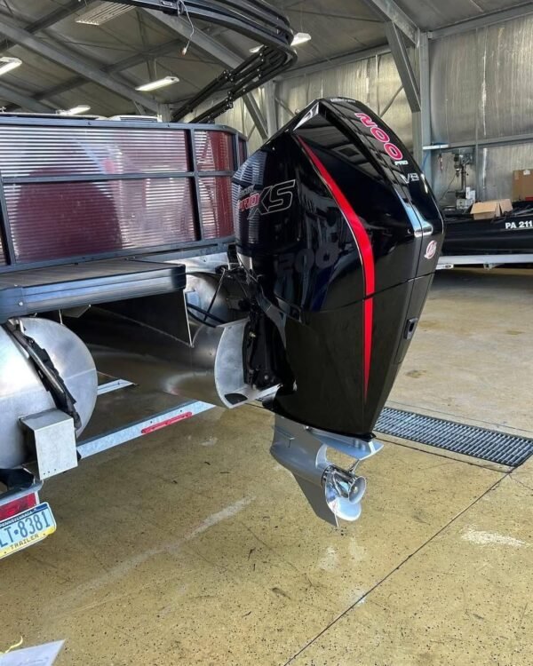 2024 Mercury Pro XS 200 hp - Image 2