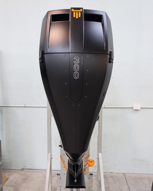 OXE 300 HP Diesel Outboard - Image 2